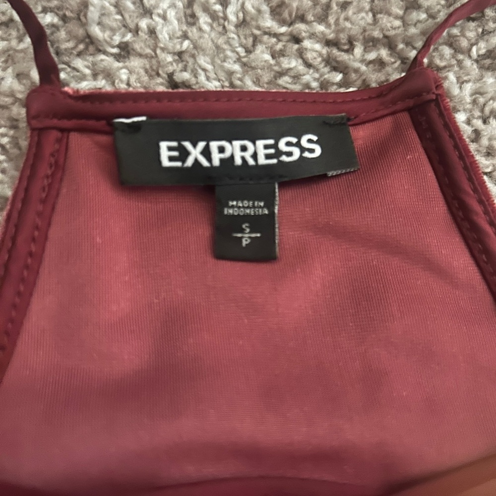 Express Top - Picture 5 of 7